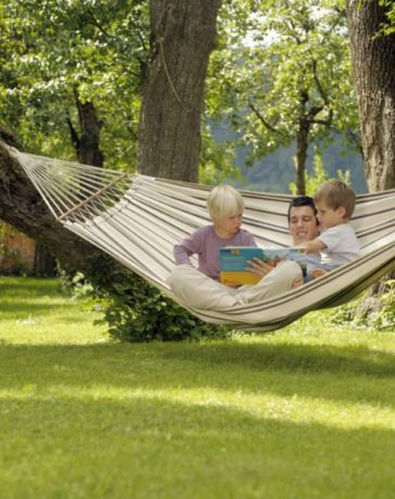 hangmat in de tuin