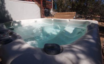 jacuzzi in de tuin