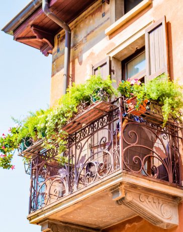 Zo maak je jouw balkon klaar voor de lente
