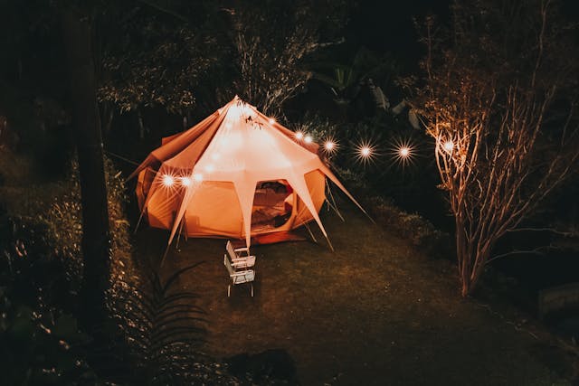 Creëer een romantische tuin met sfeervolle verlichting